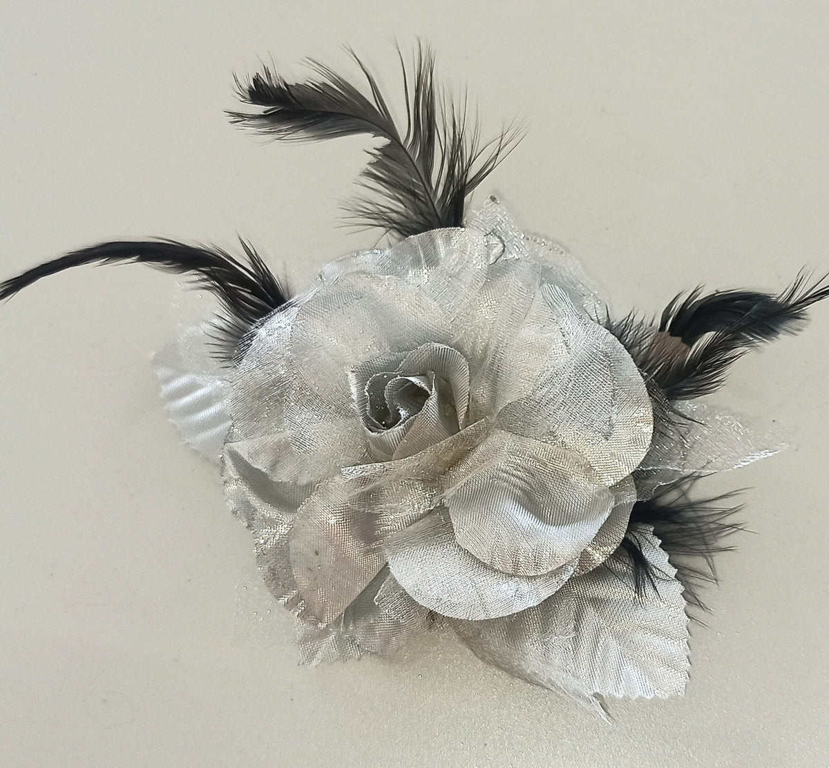 Women's Flower Brooches Silver and Black feathers for enhance your dressing styl