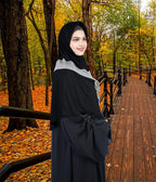 Mehar Shakira Elegant Dual-Tone Knot Hijab