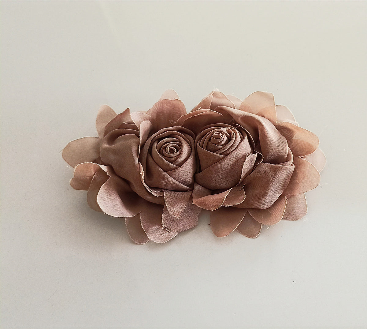 Women's Flower Brooches chocolate color 2 in1 for enhance your dressing style.