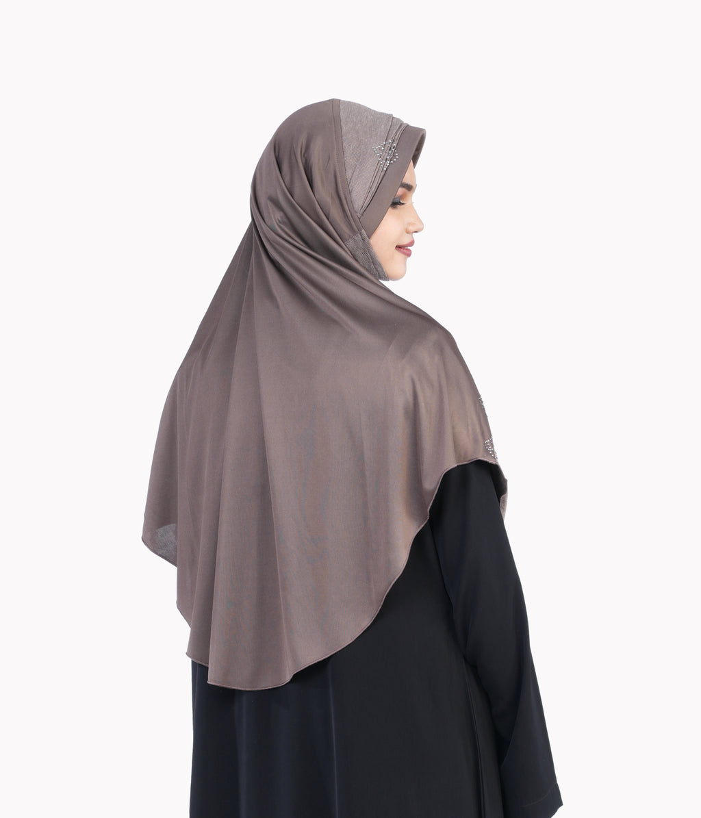 Mehar Hijab Modest Stylish Dual Color Zyfa DD Hijab.