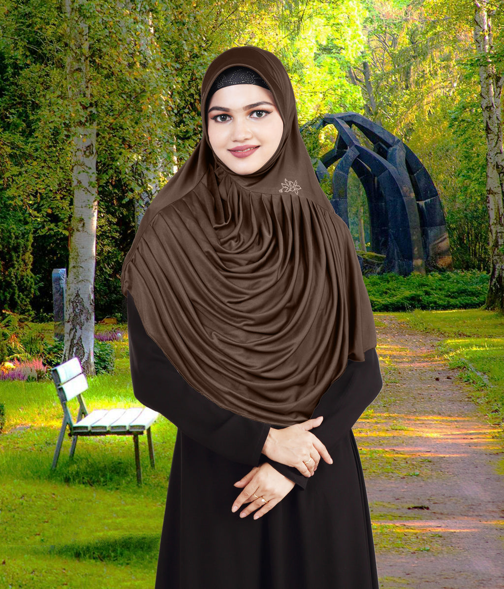 Modest Women's Elegance and Comfort Redefined Fareeza Hijab