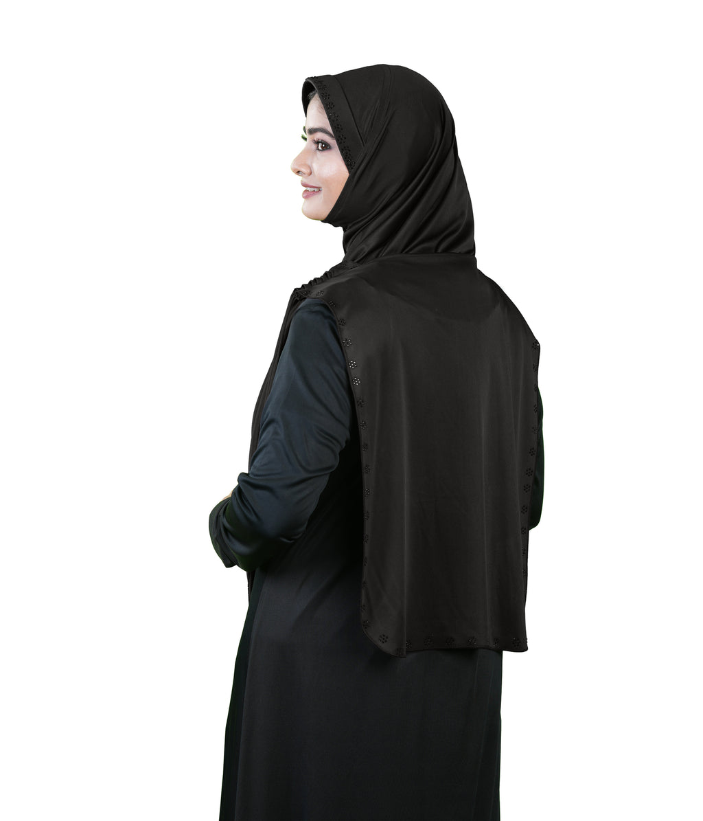 Modest Fashion by Mehar Laila Two-Piece Frilled Hijab Set